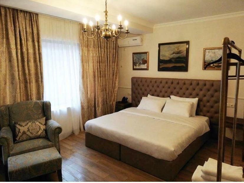 Omart Hotel - Gallery Tbilissi Chambre photo